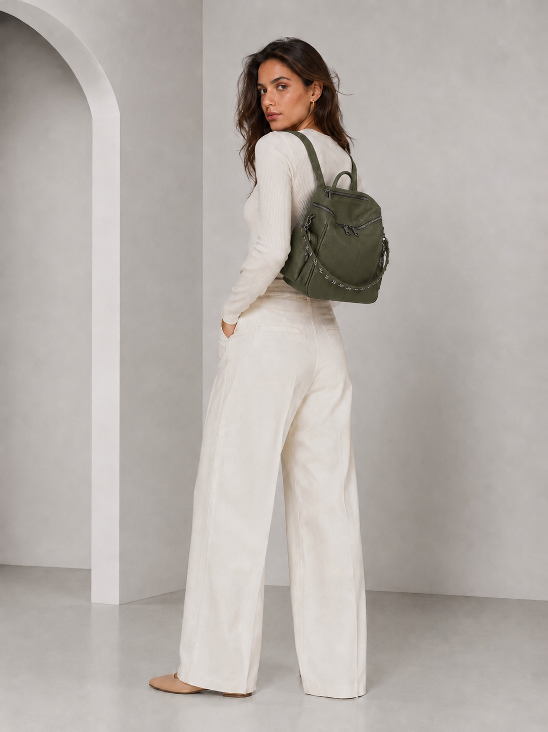 Zaino Saray Midi Oliva Pelle Martellata Dark
