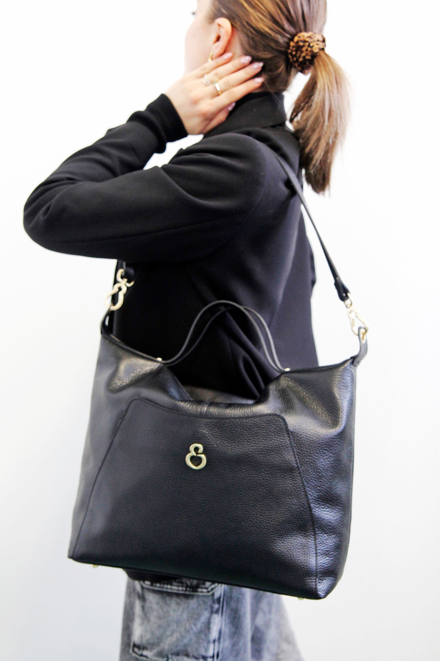 Borsa a spalla City Nero Pelle Martellata Oro