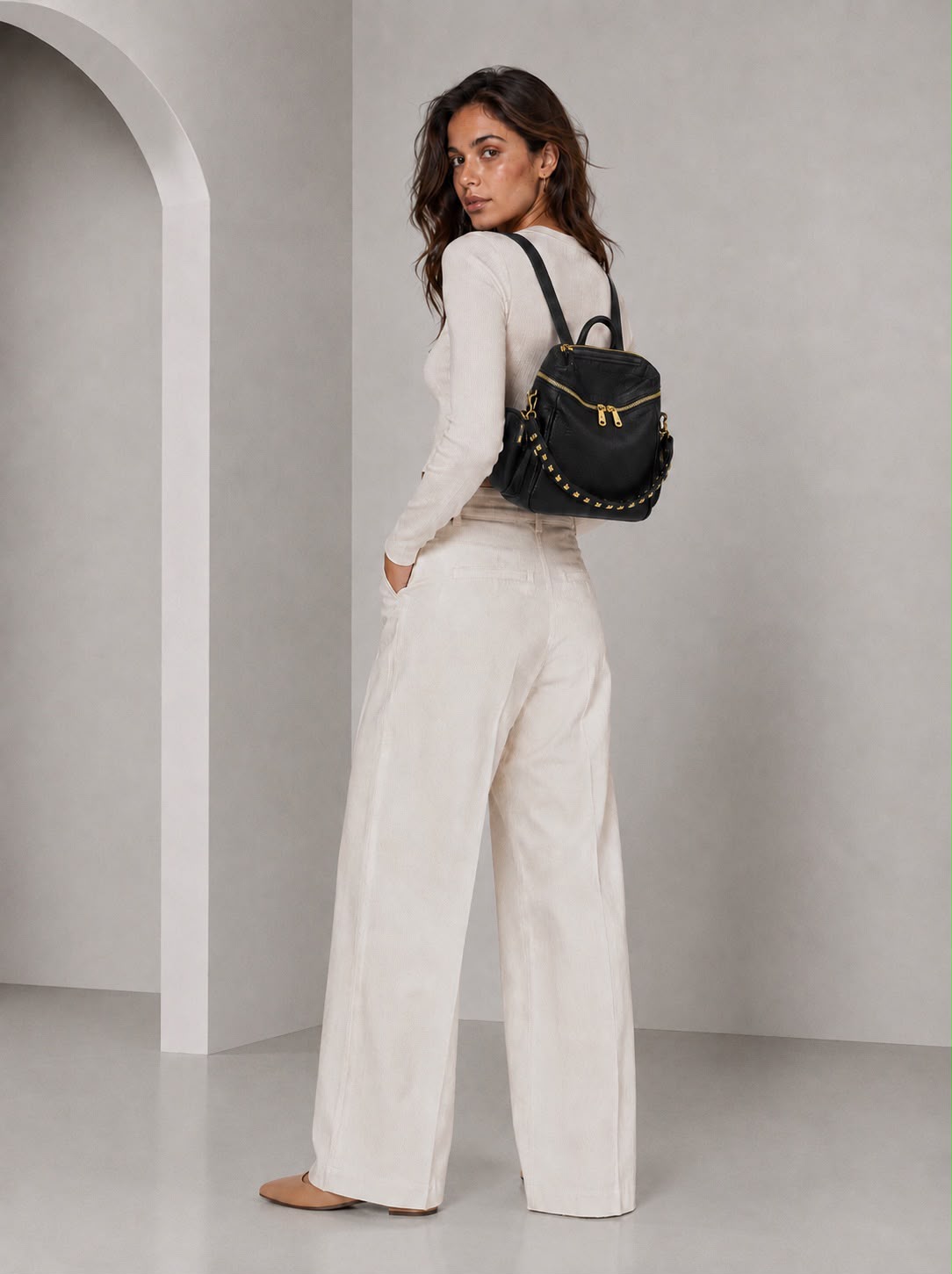 Zaino Saray Mini Nero Pelle Martellata Oro