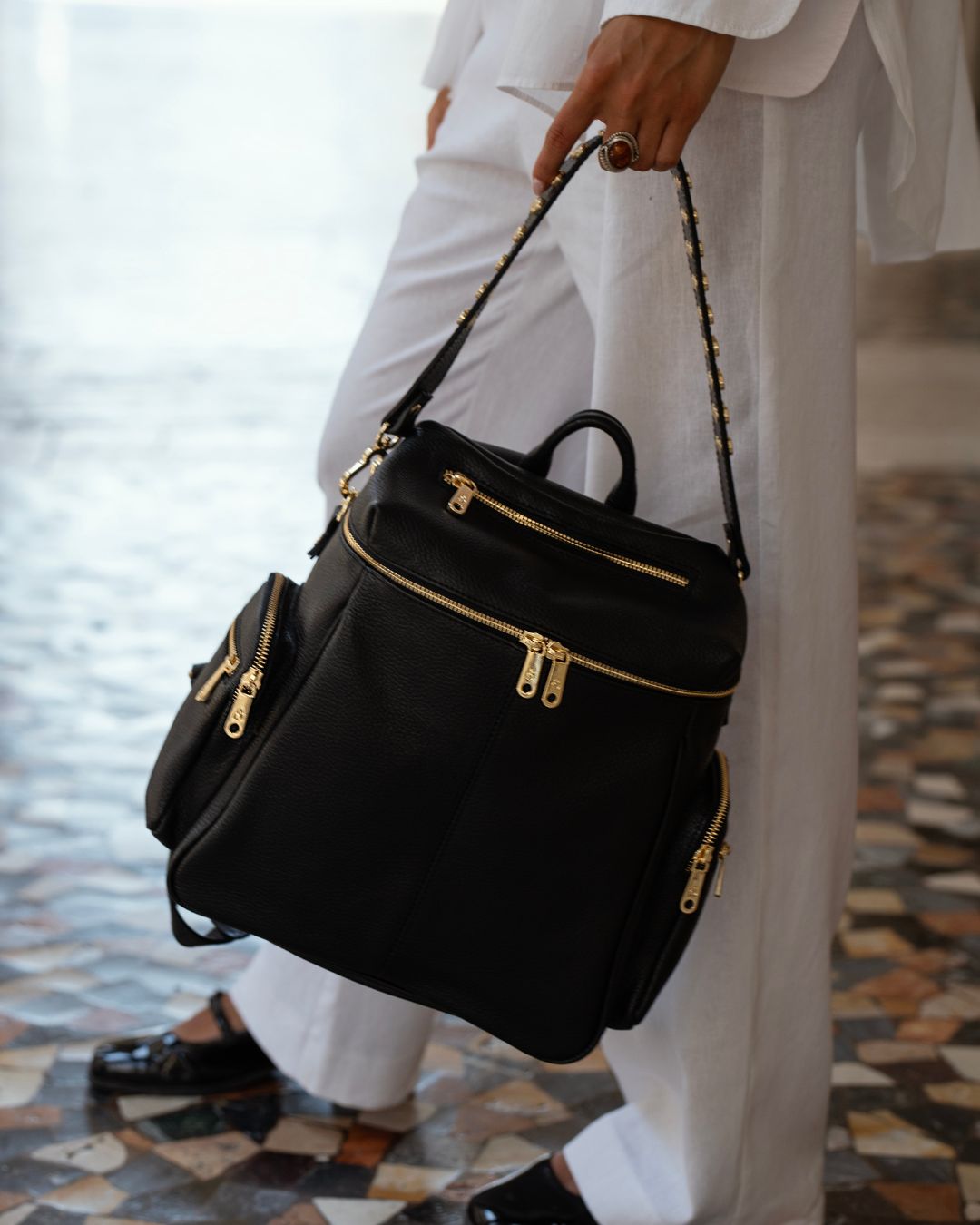 Saray Nero Gold Martellato