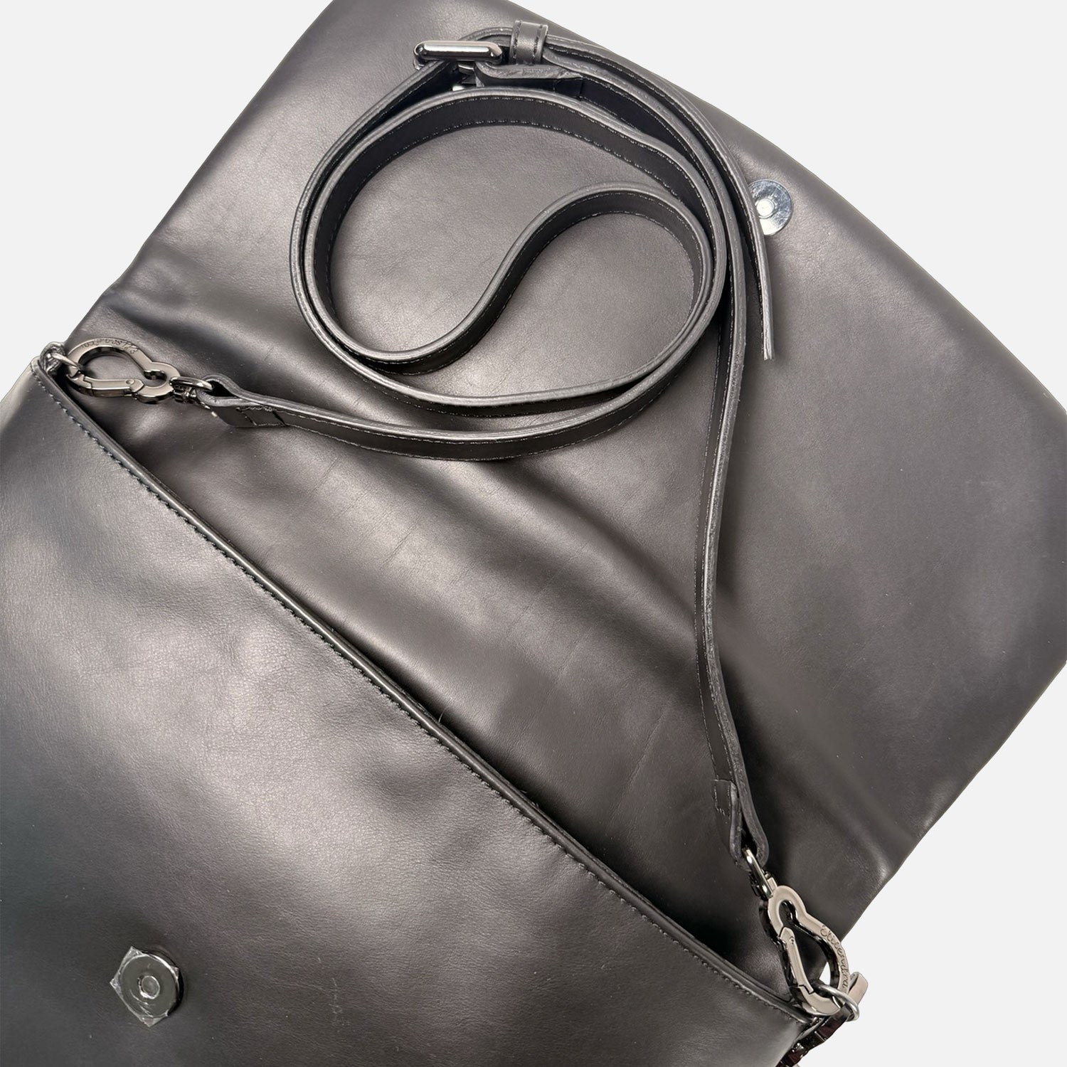 Borsa a mano Giselle Nera Nappa Vitello Dark