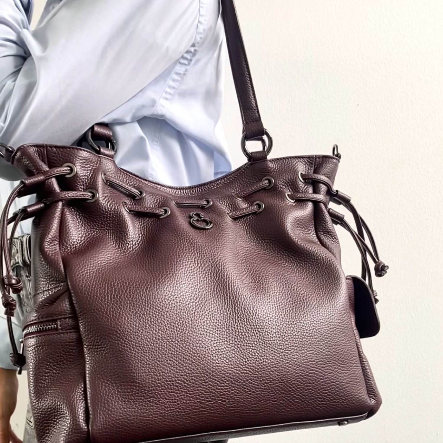 Borsa a spalla Pandora Amarone Pelle Martellata Dark