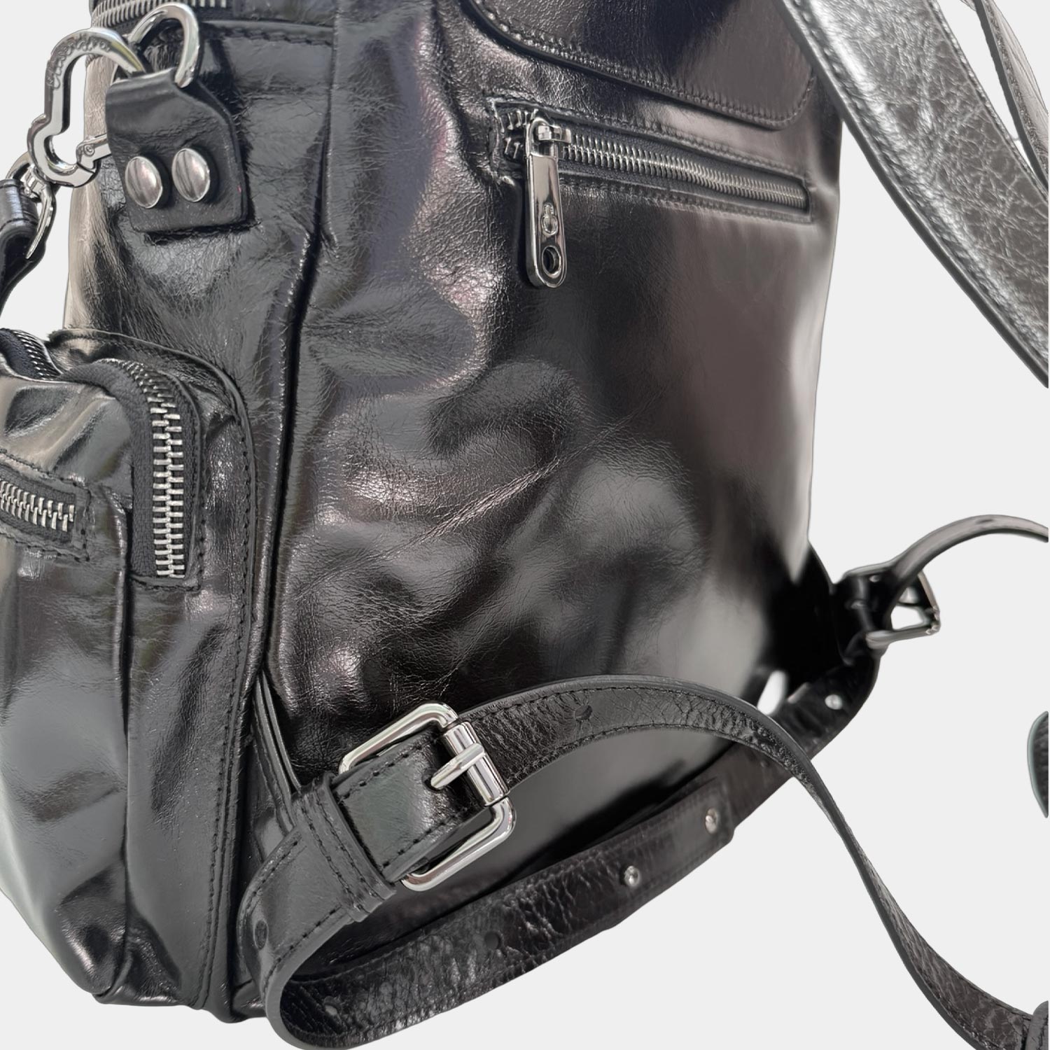 Saray Carbon Backpack Smooth Leather Dark 