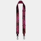 Tracolla Regolabile Dark – Pelle Brillante Animalier Fucsia
