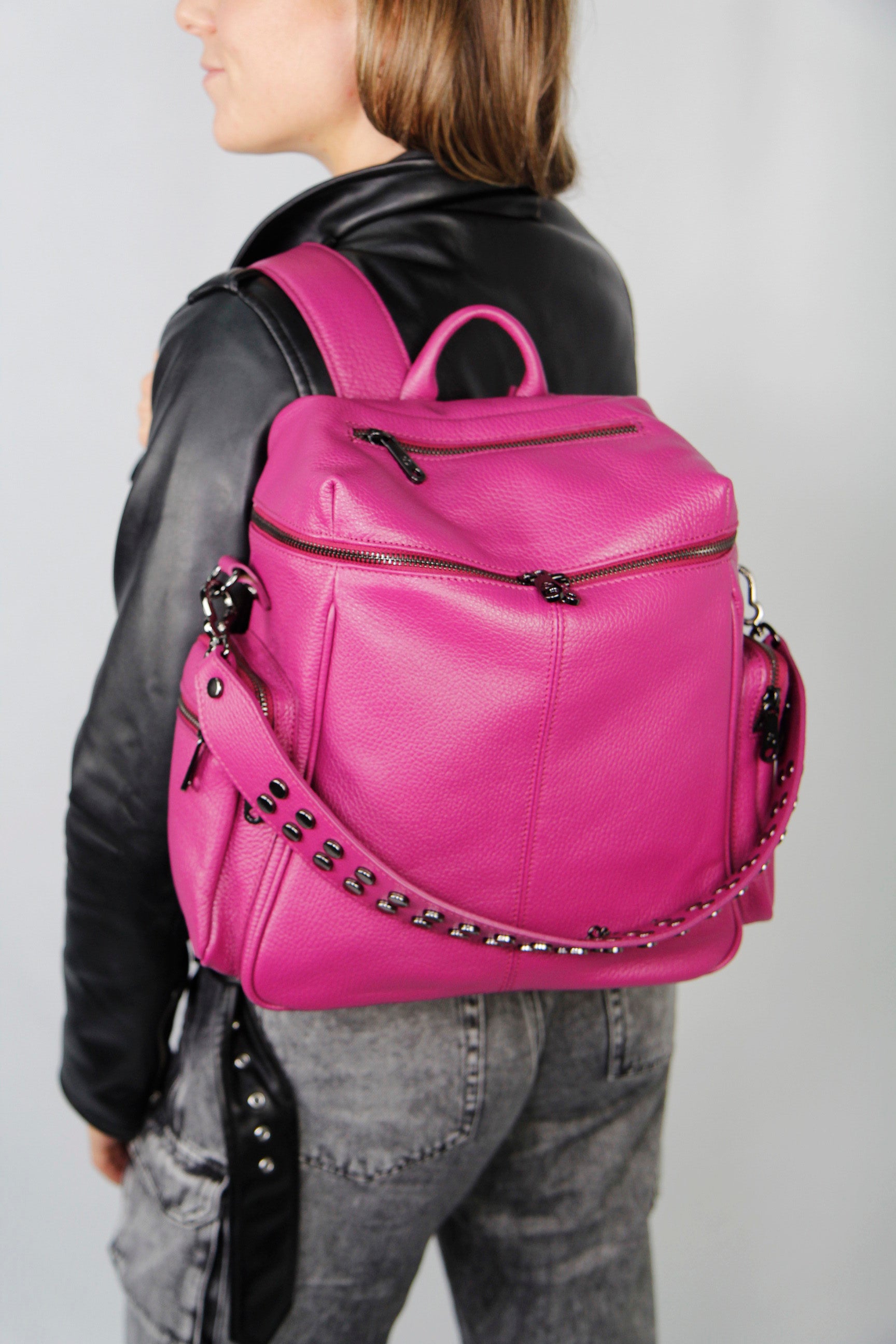 Saray Berry Hammered Leather Backpack Dark